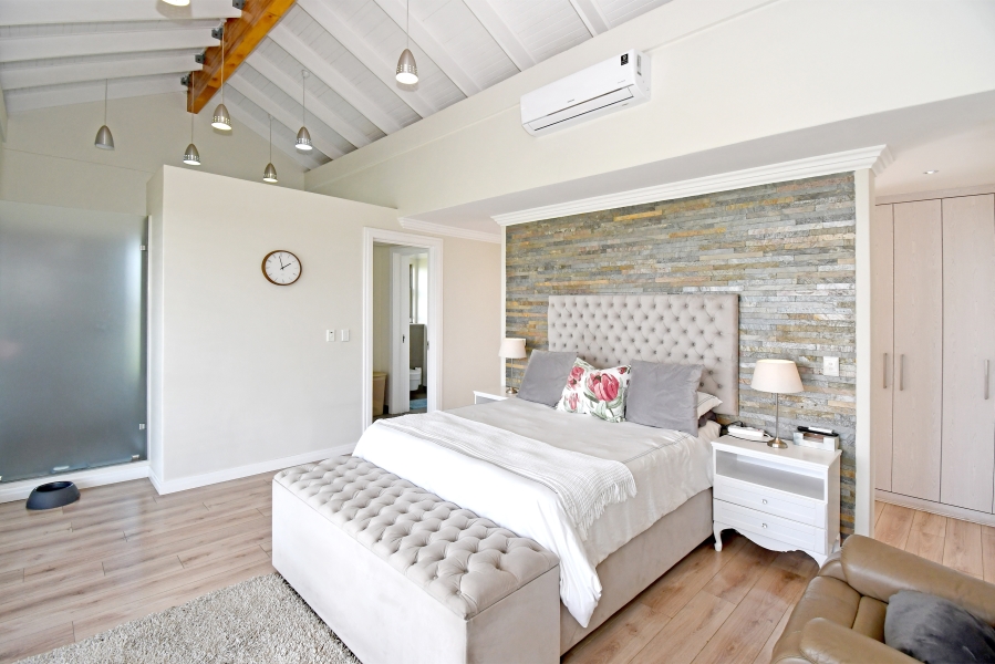 4 Bedroom Property for Sale in Blue Valley Golf Estate Gauteng