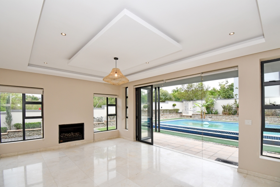 To Let 7 Bedroom Property for Rent in Waterfall Country Estate Gauteng