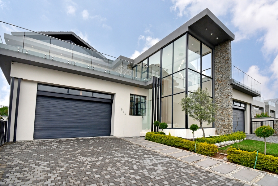 To Let 7 Bedroom Property for Rent in Waterfall Country Estate Gauteng