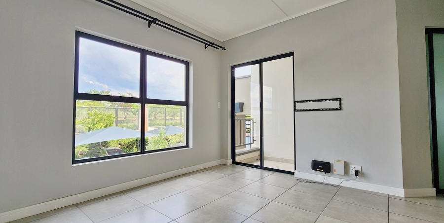 1 Bedroom Property for Sale in Waterfall Gauteng