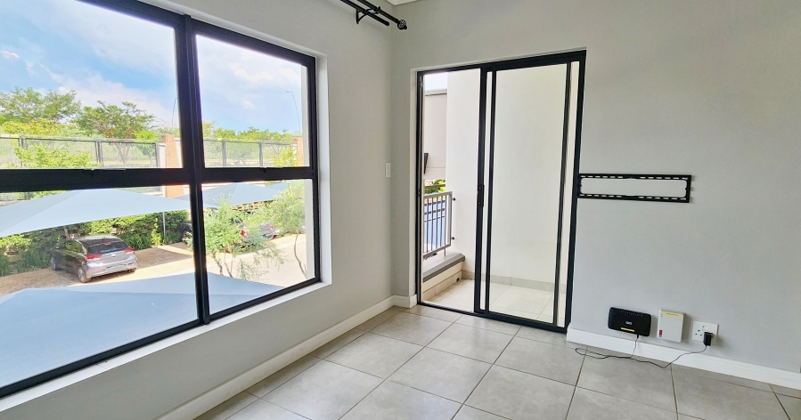 1 Bedroom Property for Sale in Waterfall Gauteng