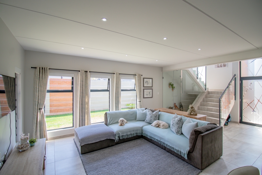 5 Bedroom Property for Sale in Carlswald Gauteng