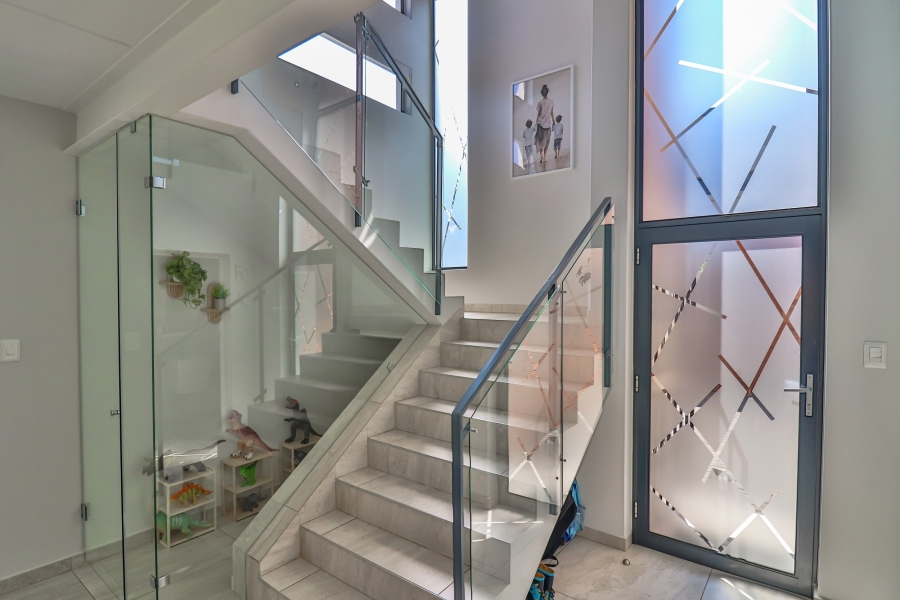 5 Bedroom Property for Sale in Carlswald Gauteng