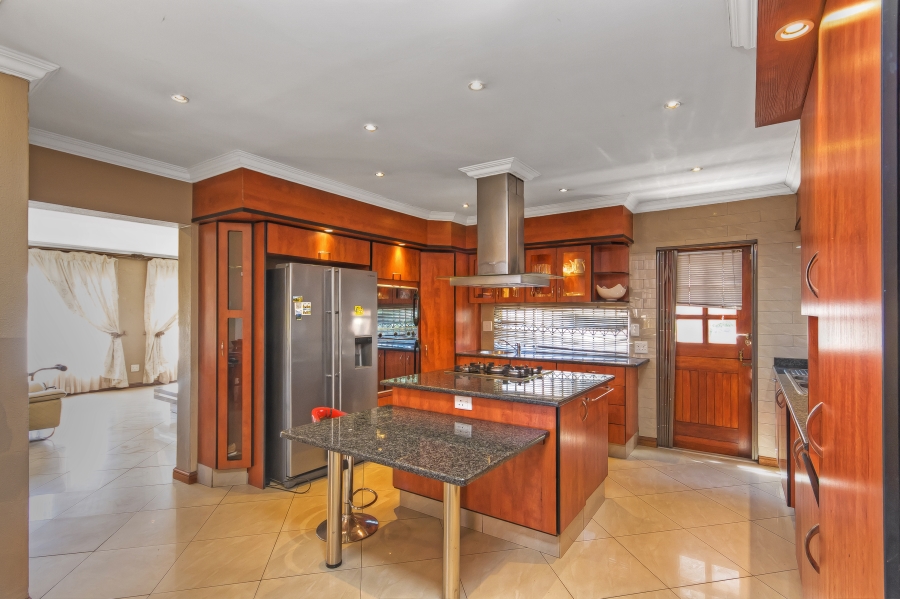 4 Bedroom Property for Sale in Barbeque Downs Gauteng