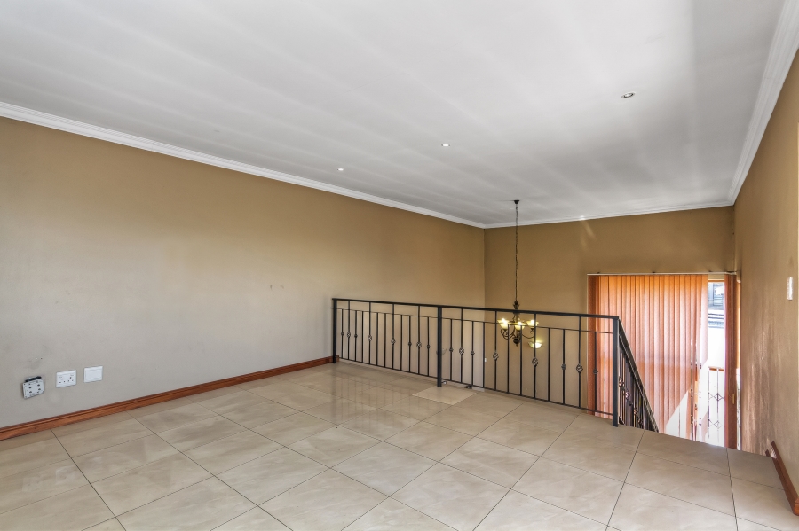 4 Bedroom Property for Sale in Barbeque Downs Gauteng