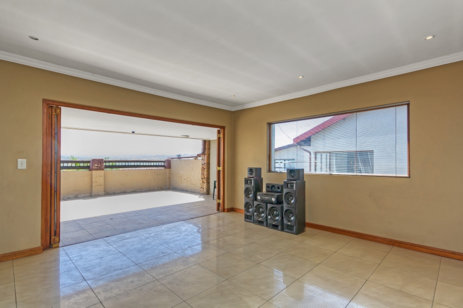 4 Bedroom Property for Sale in Barbeque Downs Gauteng