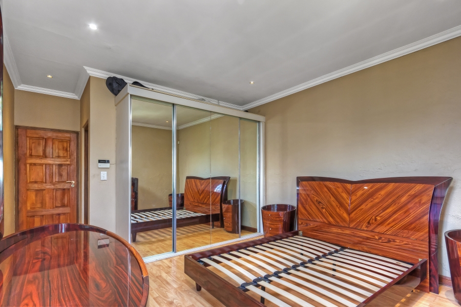 4 Bedroom Property for Sale in Barbeque Downs Gauteng