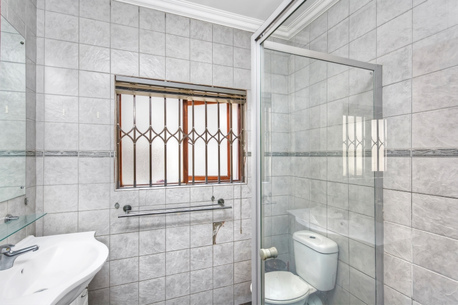 4 Bedroom Property for Sale in Barbeque Downs Gauteng