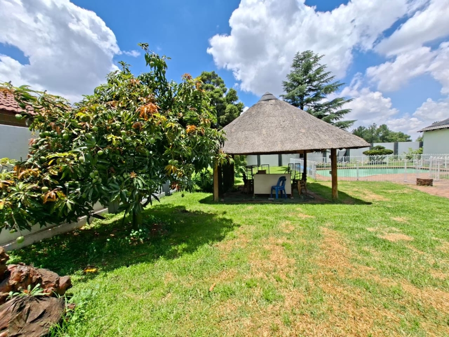 4 Bedroom Property for Sale in Gallo Manor Gauteng