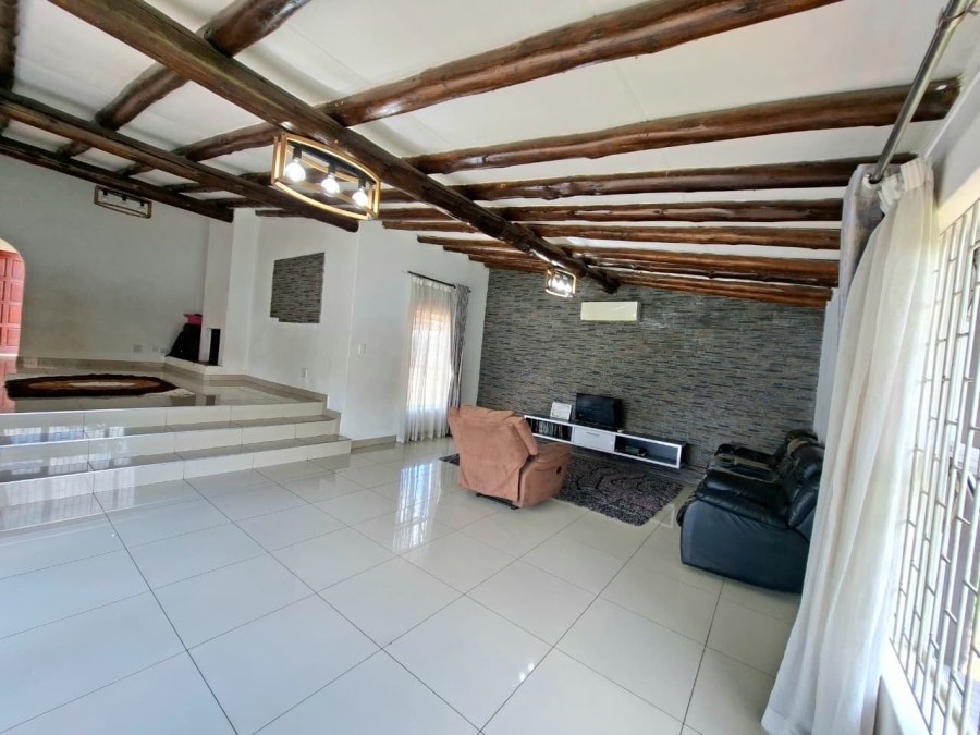 4 Bedroom Property for Sale in Gallo Manor Gauteng
