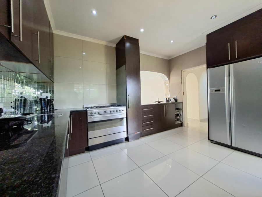 4 Bedroom Property for Sale in Gallo Manor Gauteng