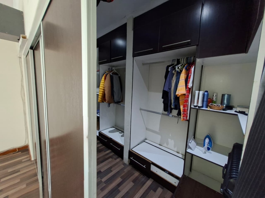 4 Bedroom Property for Sale in Gallo Manor Gauteng