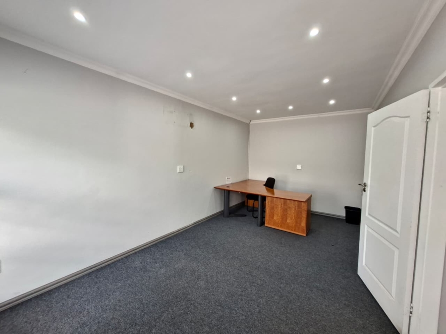 4 Bedroom Property for Sale in Gallo Manor Gauteng