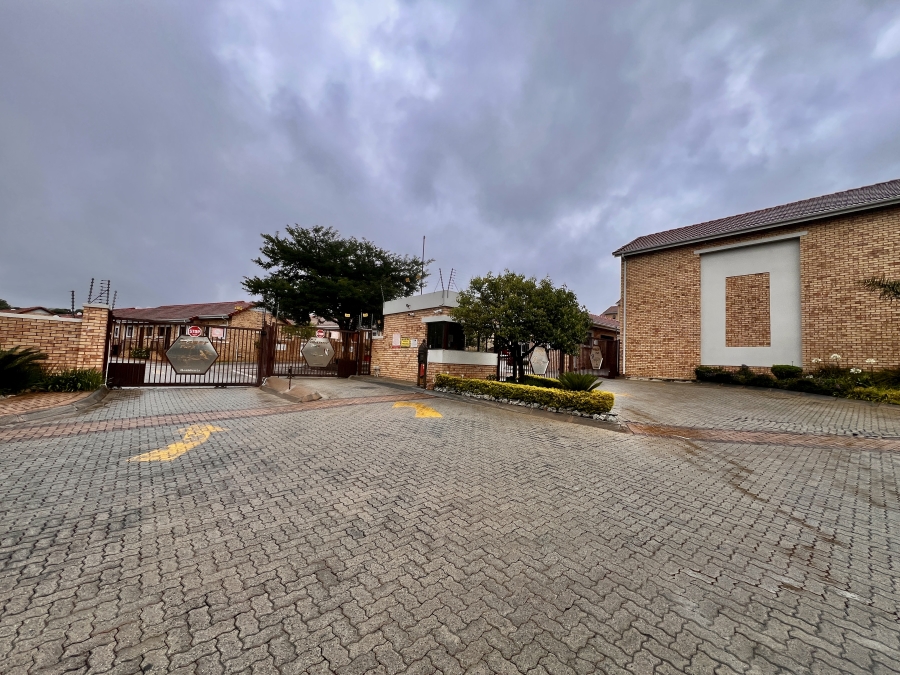2 Bedroom Property for Sale in Randpark Ridge Gauteng