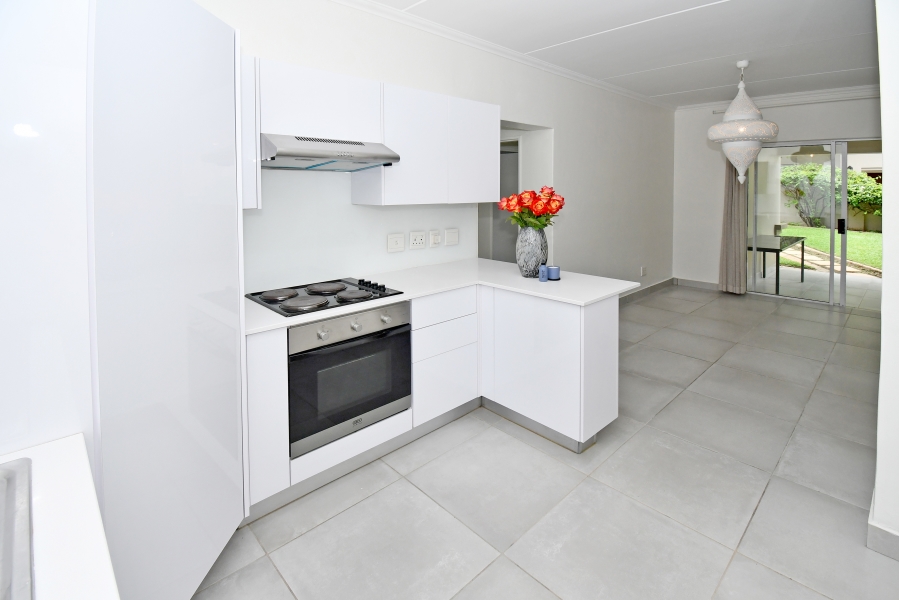 2 Bedroom Property for Sale in Lonehill Gauteng