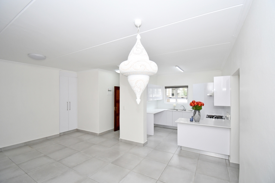 2 Bedroom Property for Sale in Lonehill Gauteng