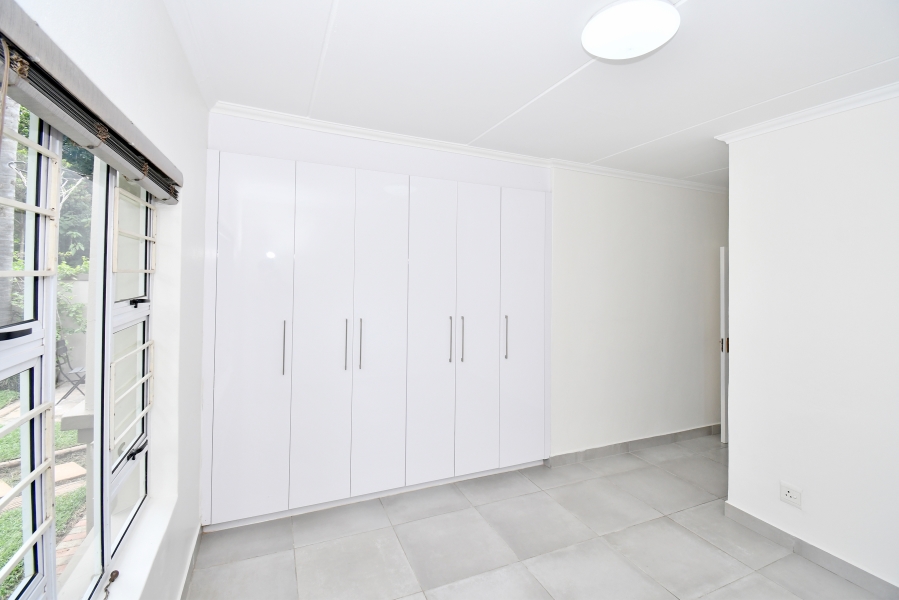 2 Bedroom Property for Sale in Lonehill Gauteng