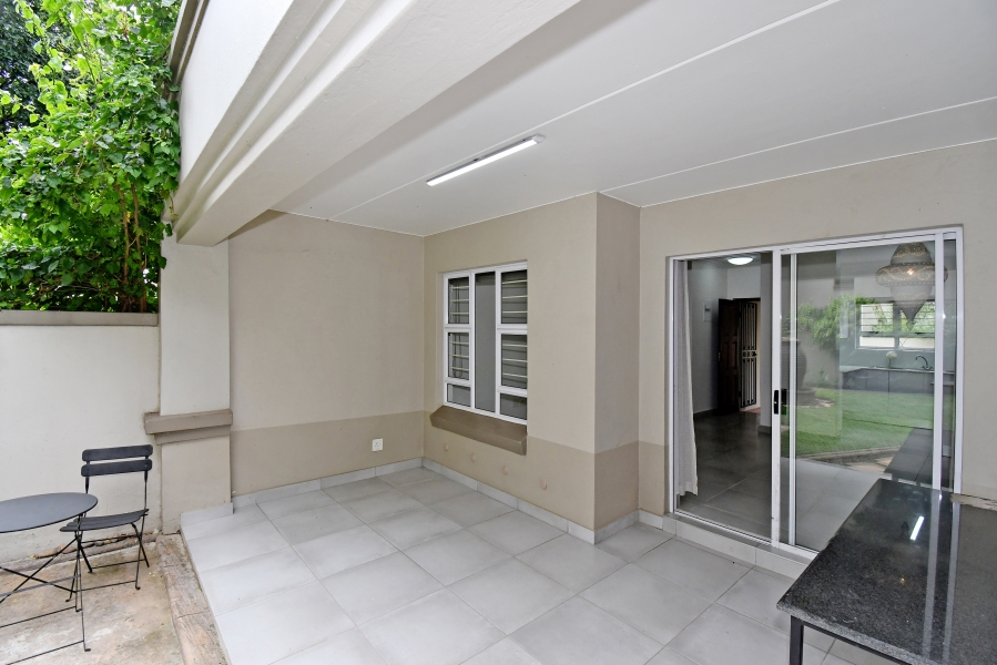 2 Bedroom Property for Sale in Lonehill Gauteng