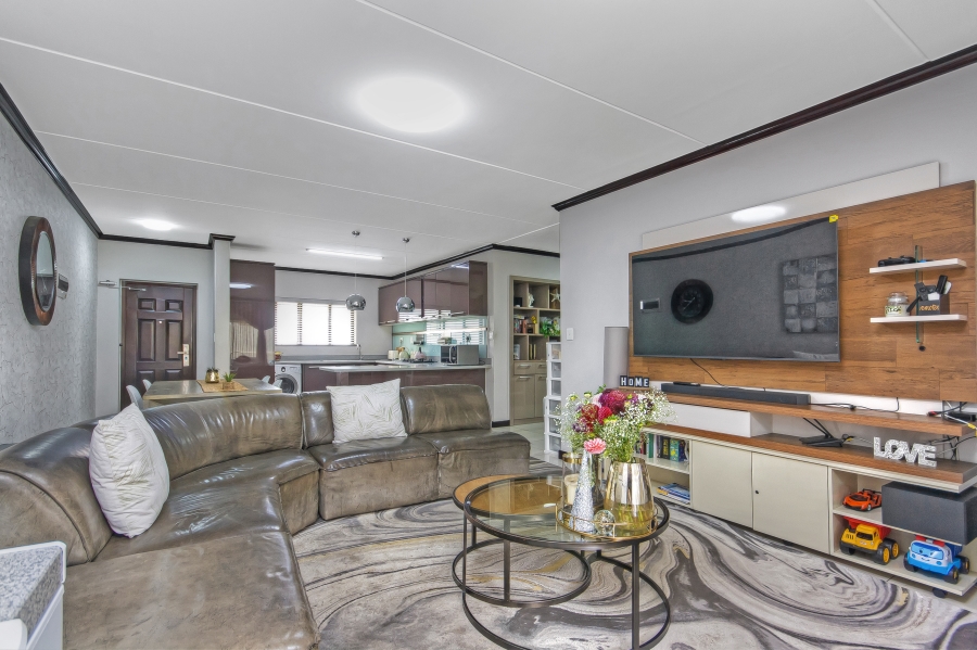 3 Bedroom Property for Sale in Carlswald Gauteng