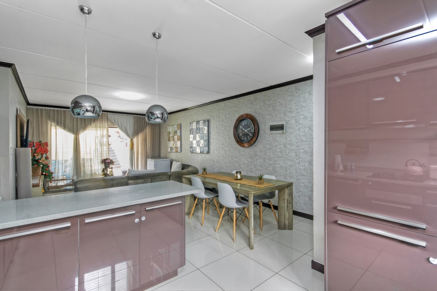 3 Bedroom Property for Sale in Carlswald Gauteng