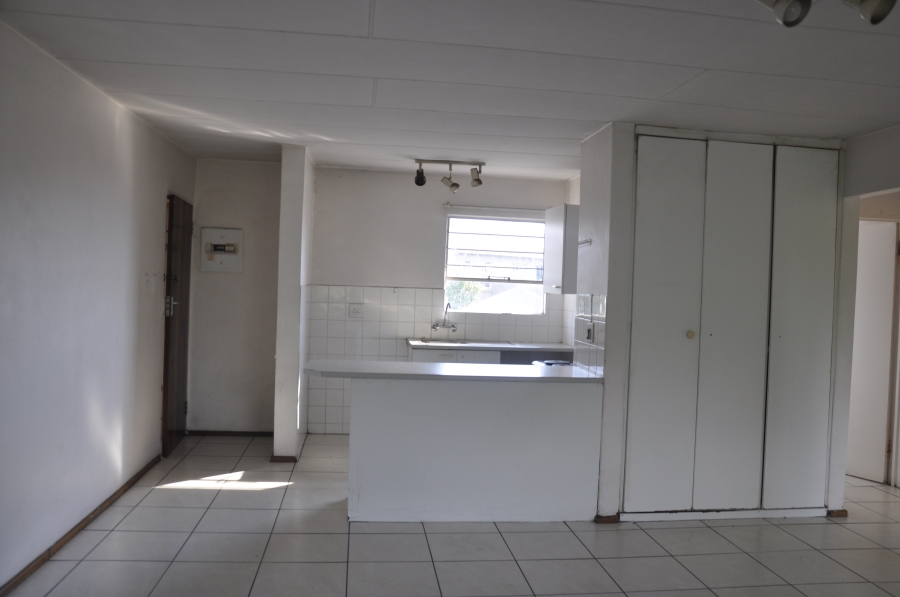 2 Bedroom Property for Sale in Vorna Valley Gauteng