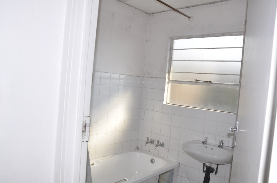 2 Bedroom Property for Sale in Vorna Valley Gauteng