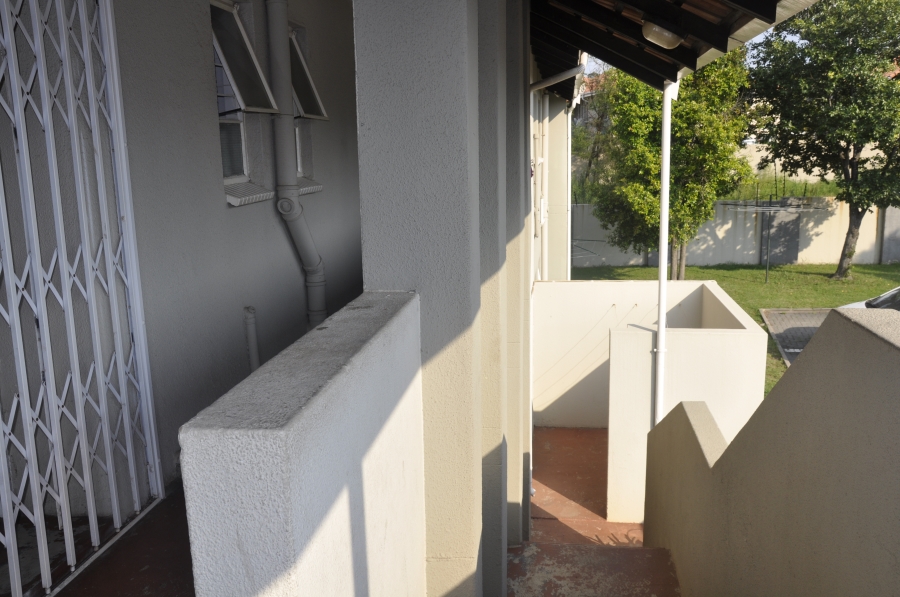 2 Bedroom Property for Sale in Vorna Valley Gauteng