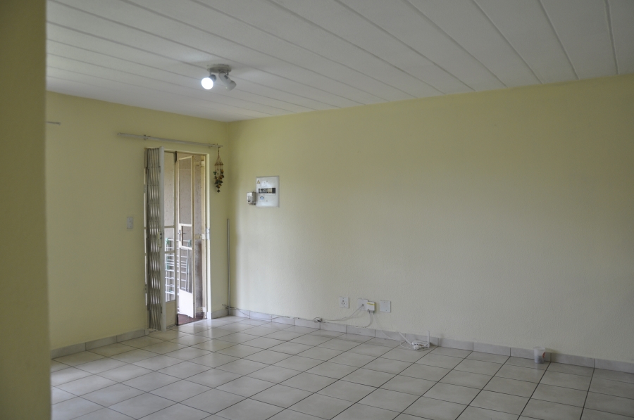2 Bedroom Property for Sale in Vorna Valley Gauteng