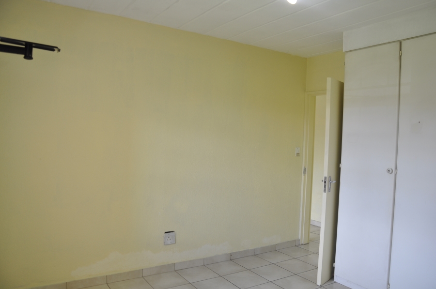 2 Bedroom Property for Sale in Vorna Valley Gauteng
