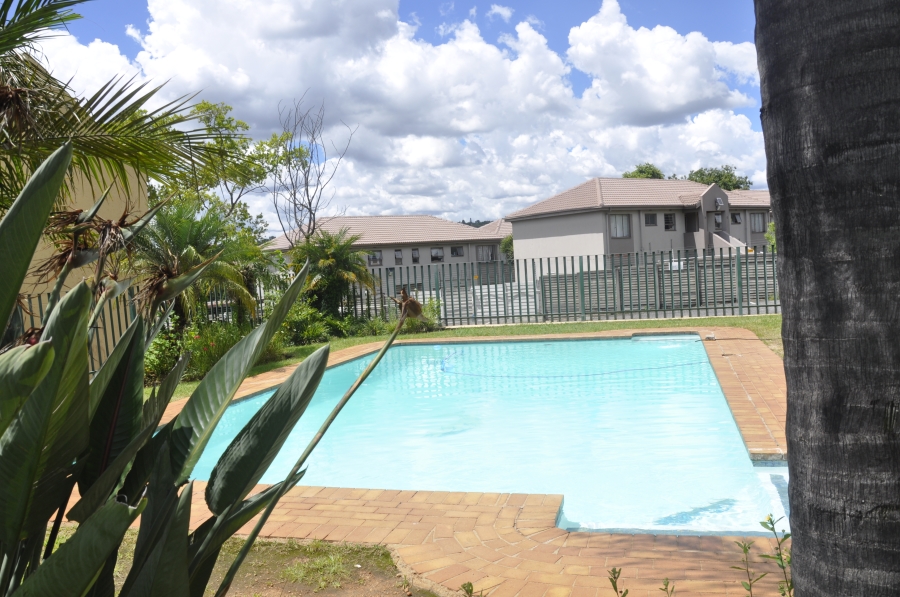 2 Bedroom Property for Sale in Vorna Valley Gauteng