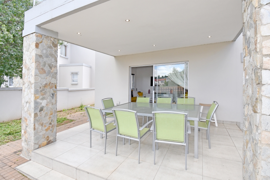 3 Bedroom Property for Sale in Blue Valley Golf Estate Gauteng