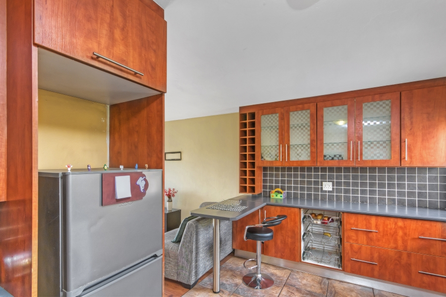 2 Bedroom Property for Sale in Noordwyk Gauteng