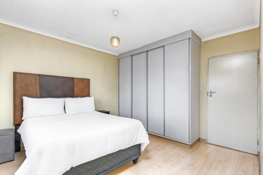 2 Bedroom Property for Sale in Noordwyk Gauteng