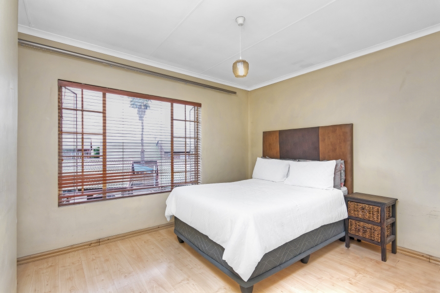 2 Bedroom Property for Sale in Noordwyk Gauteng