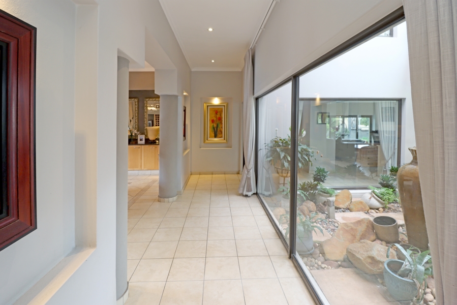 5 Bedroom Property for Sale in Kyalami Estates Gauteng