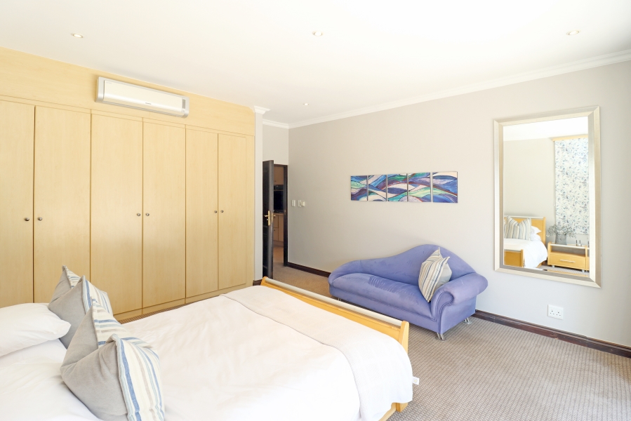 5 Bedroom Property for Sale in Kyalami Estates Gauteng