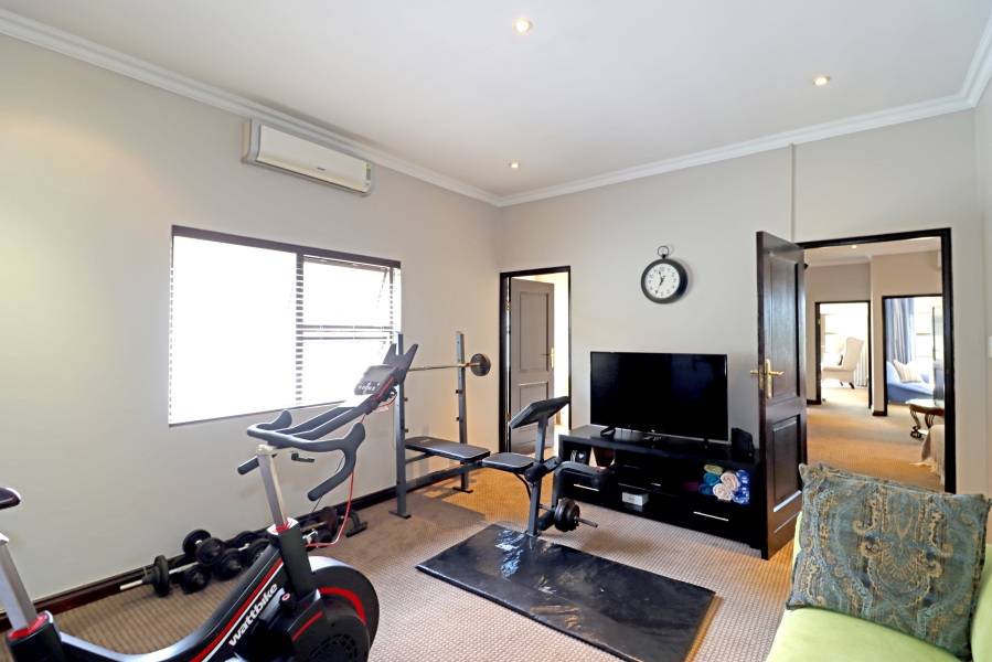 5 Bedroom Property for Sale in Kyalami Estates Gauteng