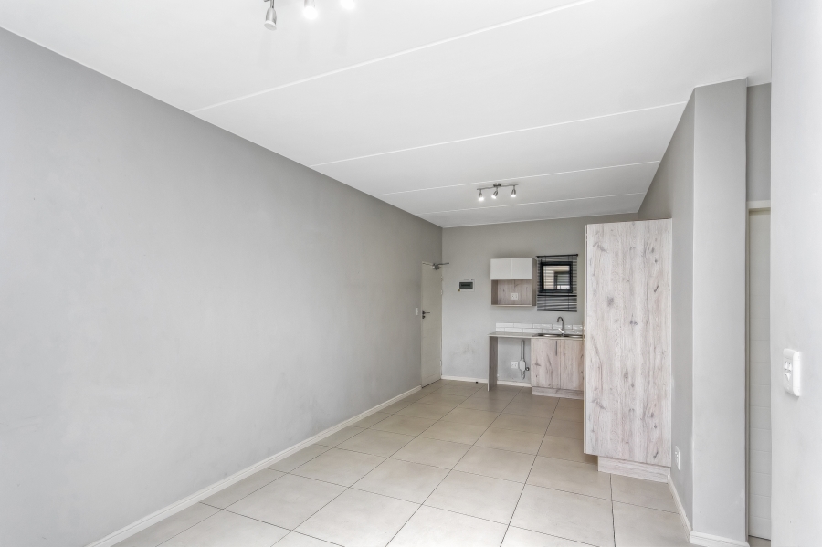 To Let 2 Bedroom Property for Rent in Halfway Gardens Gauteng