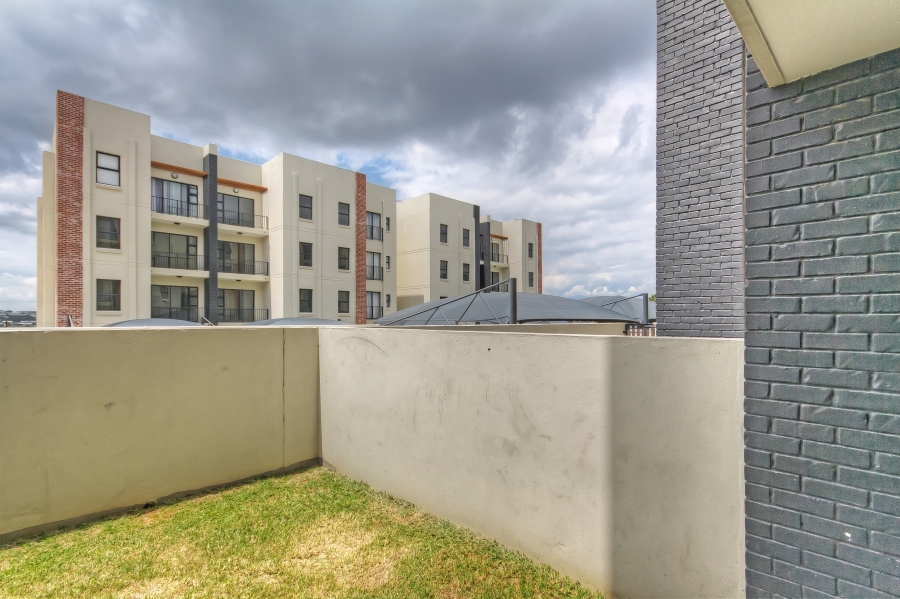 To Let 2 Bedroom Property for Rent in Halfway Gardens Gauteng