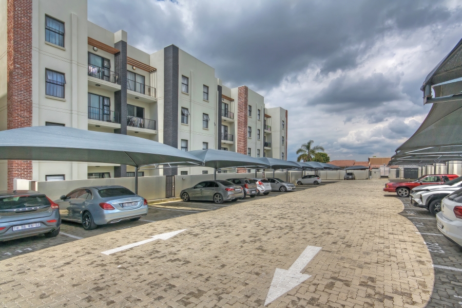 To Let 2 Bedroom Property for Rent in Halfway Gardens Gauteng