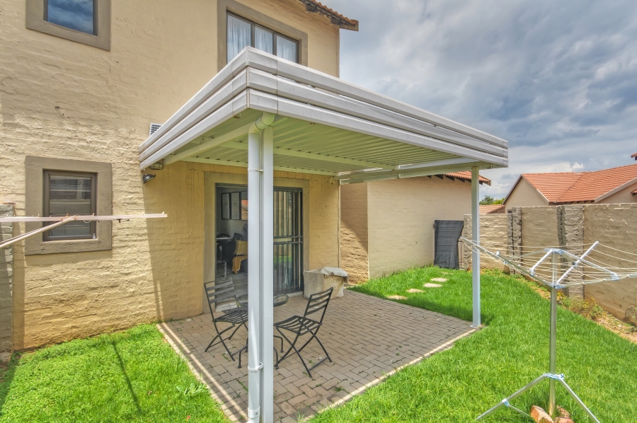 2 Bedroom Property for Sale in Halfway Gardens Gauteng