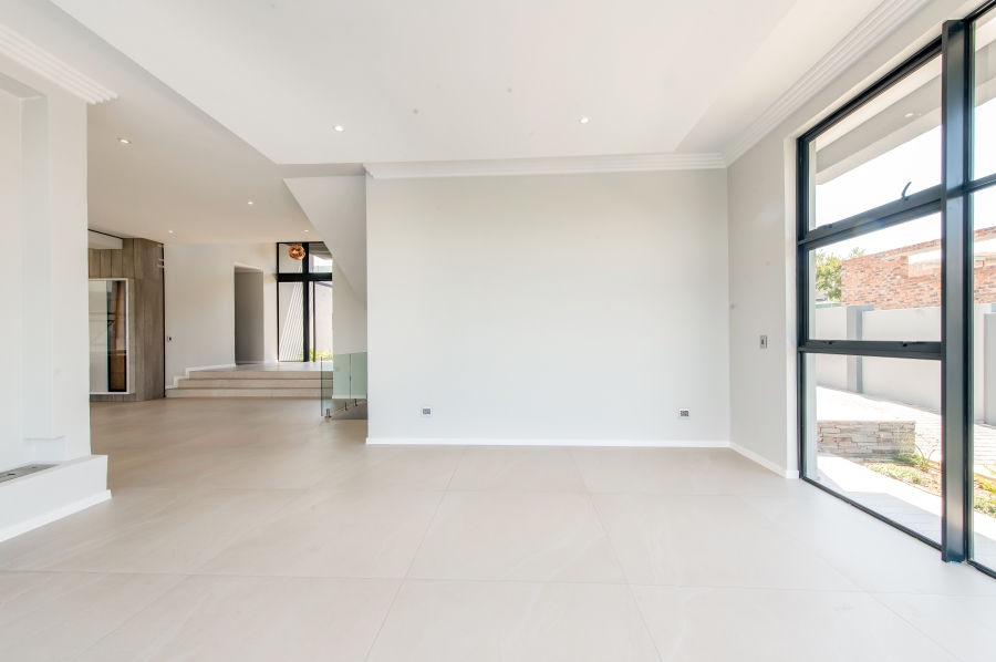 To Let 6 Bedroom Property for Rent in Waterfall Country Estate Gauteng