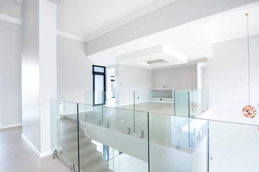 To Let 6 Bedroom Property for Rent in Waterfall Country Estate Gauteng