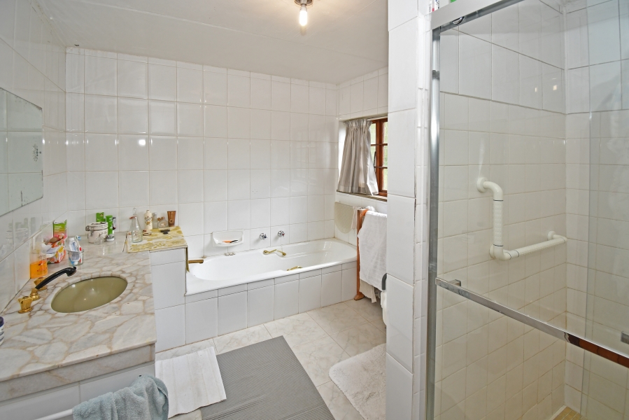 4 Bedroom Property for Sale in Kyalami Ah Gauteng