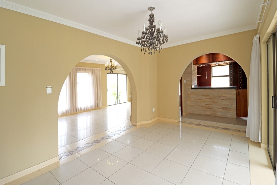 To Let 5 Bedroom Property for Rent in Blue Valley Golf Estate Gauteng