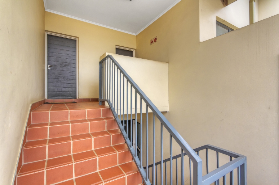 To Let 2 Bedroom Property for Rent in Kyalami Hills Gauteng