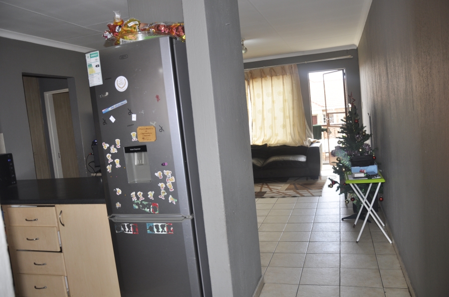 2 Bedroom Property for Sale in Vorna Valley Gauteng
