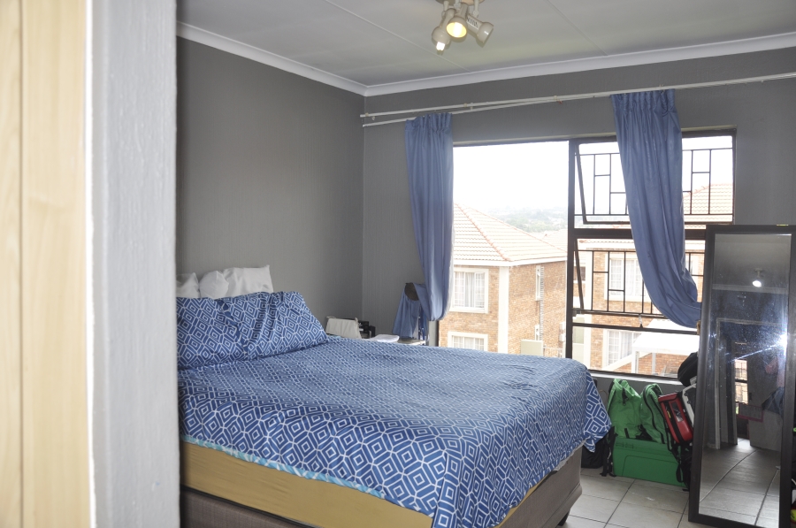 2 Bedroom Property for Sale in Vorna Valley Gauteng