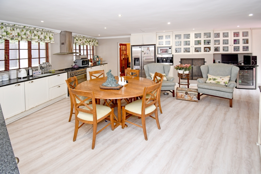 4 Bedroom Property for Sale in Paulshof Gauteng