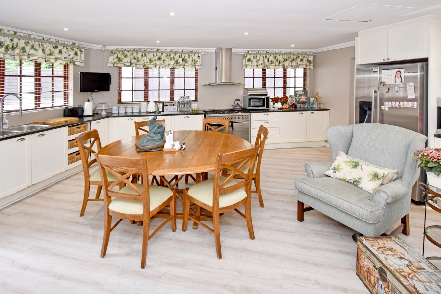 4 Bedroom Property for Sale in Paulshof Gauteng